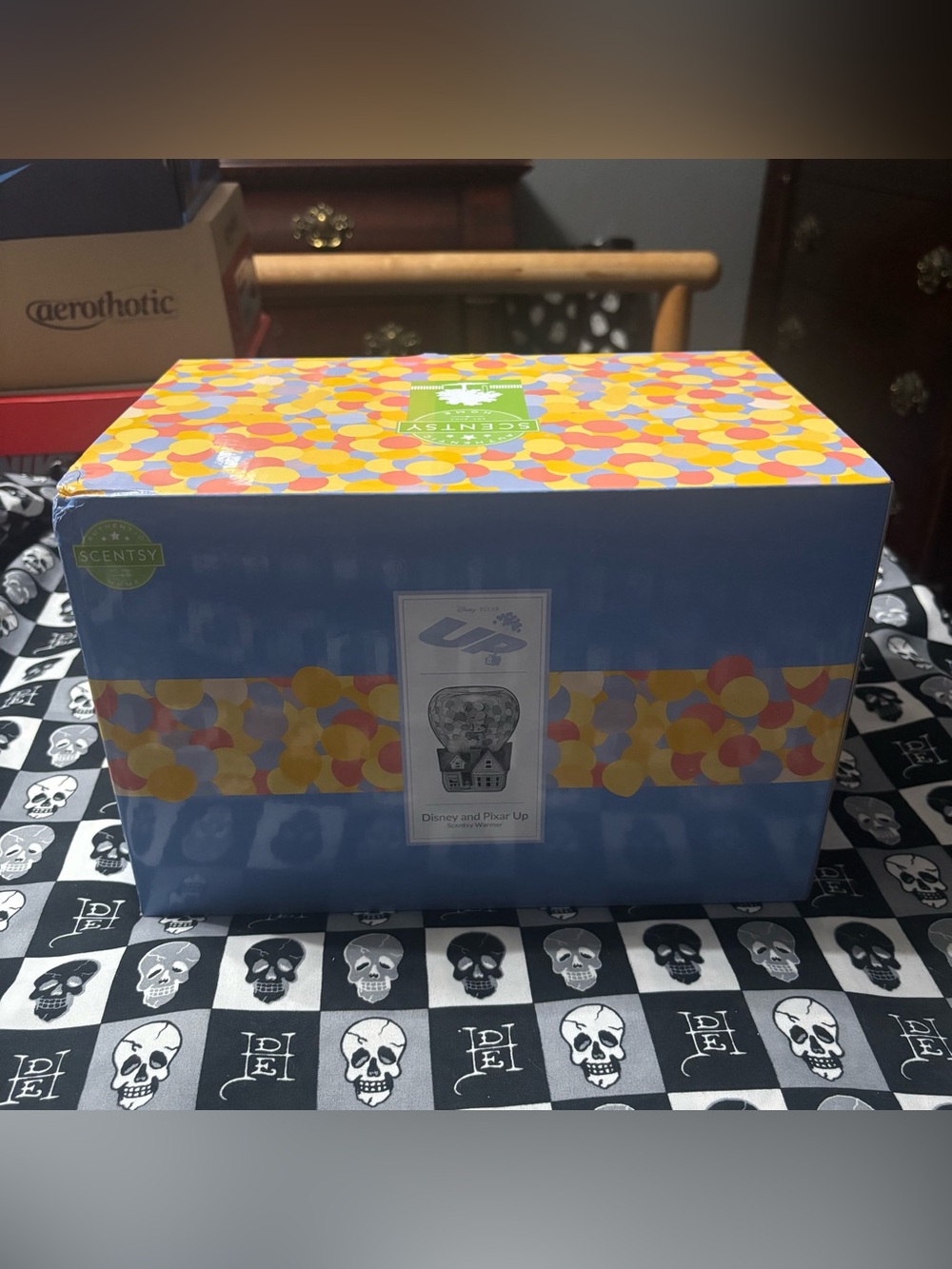 Scentsy Disney Pixar Up Wax Warmer